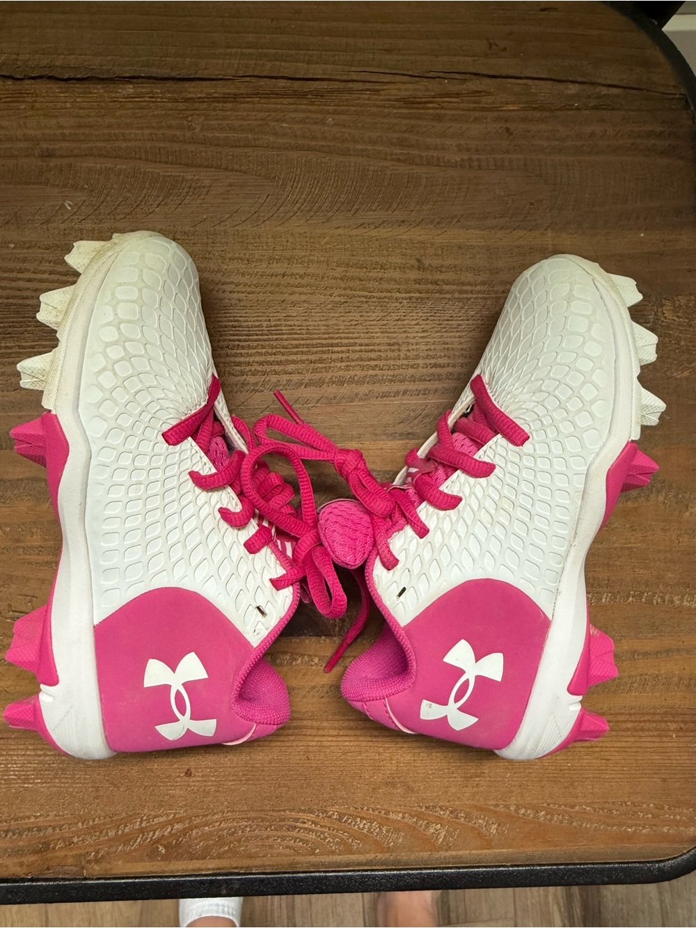 Under Armour Girls Softball Cleats Pink White Youth Size 12C Excellent Condition - Picture 9 of 9